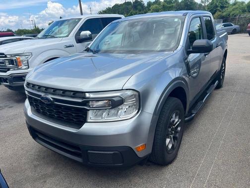 Iconic Silver Metallic 2024 Ford Maverick XLT