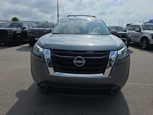 Gun Metallic 2025 Nissan Pathfinder SV