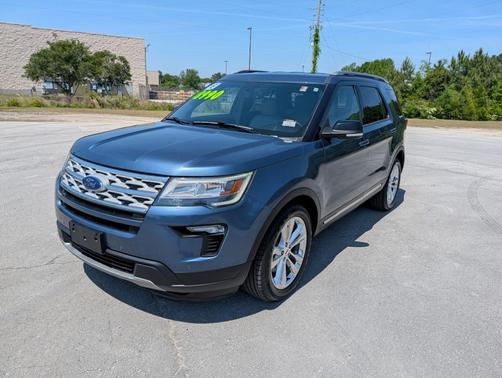 Blue Metallic 2018 Ford Explorer XLT