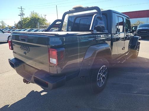 2024 Jeep Gladiator Sport