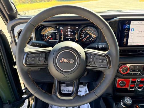 2024 Jeep Gladiator Sport