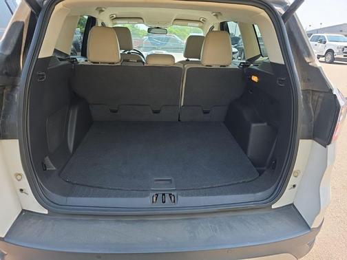 White Platinum Clearcoat Metallic 2017 Ford Escape Titanium