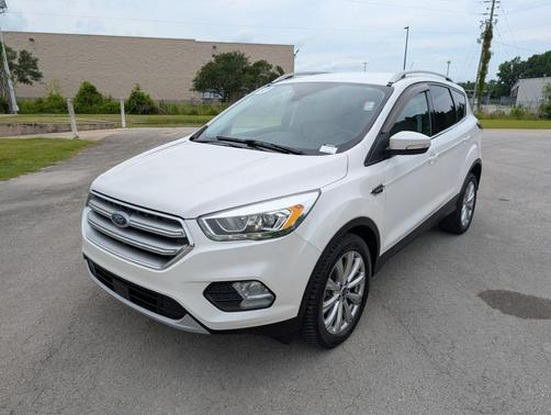White Platinum Clearcoat Metallic 2017 Ford Escape Titanium