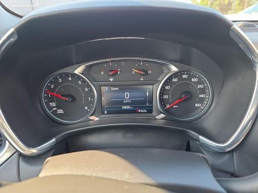 Sterling Gray Metallic 2024 Chevrolet Equinox LT