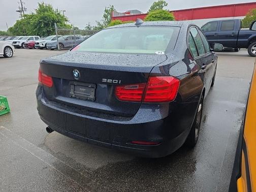 Imperial Blue Metallic 2014 BMW 320 i