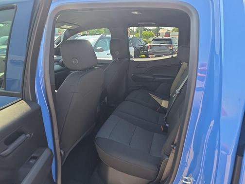 Reef Blue Metallic 2026 Chevrolet Colorado Trail Boss
