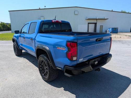 Reef Blue Metallic 2026 Chevrolet Colorado Trail Boss