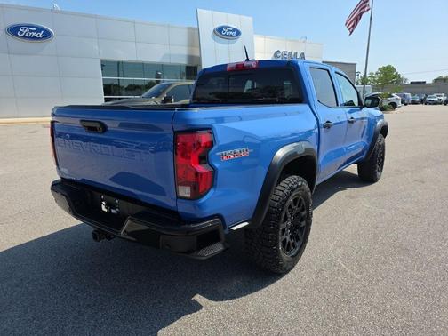 Reef Blue Metallic 2026 Chevrolet Colorado Trail Boss