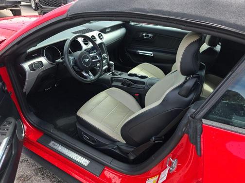 2017 Ford Mustang EcoBoost Premium