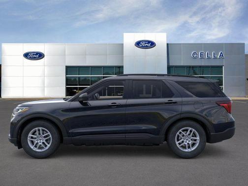 Black Metallic 2026 Ford Explorer Active
