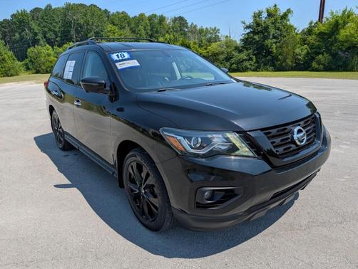 Magnetic Black 2018 Nissan Pathfinder SL