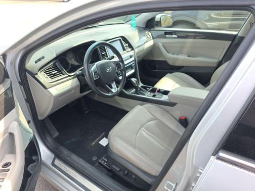 2018 Hyundai SONATA Limited