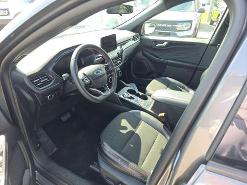 Carbonized Gray Metallic 2025 Ford Escape ST-Line
