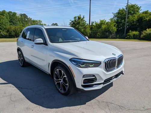 Mineral White Metallic 2021 BMW X5 xDrive40i