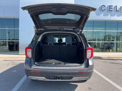 Carbonized Gray Metallic 2022 Ford Explorer XLT