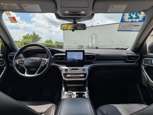 Carbonized Gray Metallic 2022 Ford Explorer XLT
