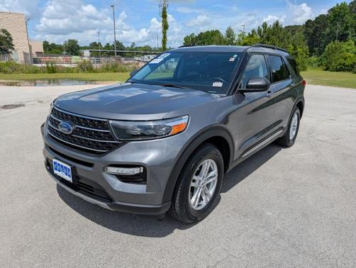 Carbonized Gray Metallic 2022 Ford Explorer XLT