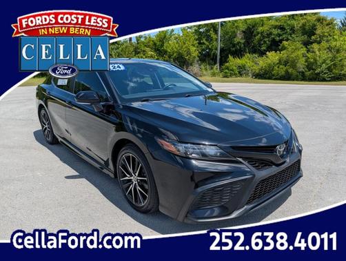 Midnight Black Metallic 2024 Toyota Camry SE