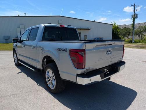 ICONIC SILVER METALLIC 2025 Ford F-150 LARIAT