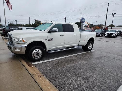 2016 RAM 3500 Laramie