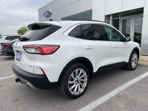 Star White 2022 Ford Escape Titanium