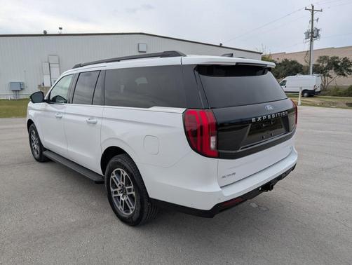 2025 Ford Expedition Max Active