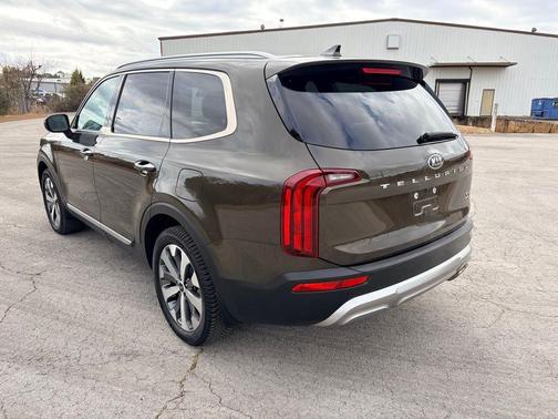 2020 Kia Telluride S