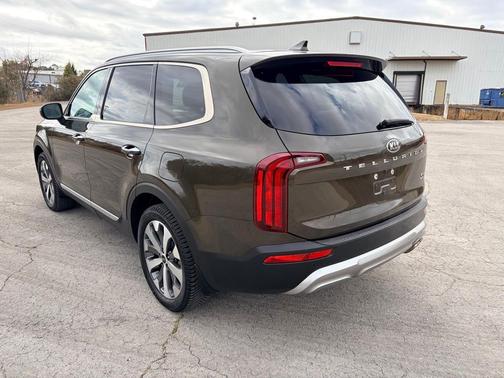 2020 Kia Telluride S