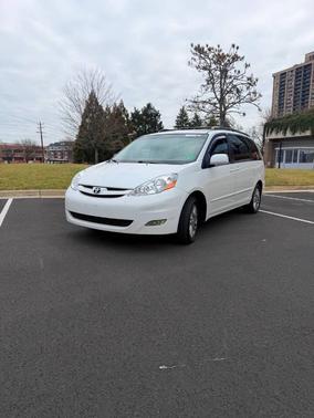 2007 Toyota Sienna XLE