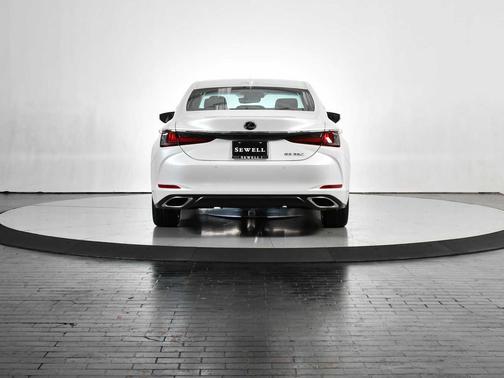 2019 Lexus ES 350 Base