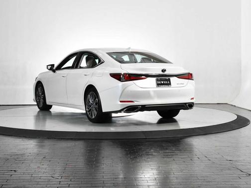 2019 Lexus ES 350 Base