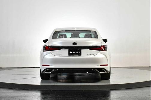 2025 Lexus ES 350 Base