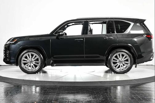2023 Lexus LX 600 Ultra Luxury