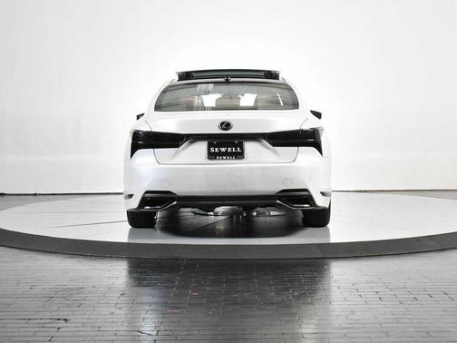 2024 Lexus LS 500 Base