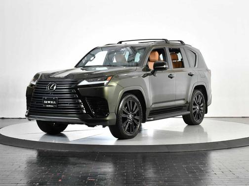 2025 Lexus LX 700h Luxury