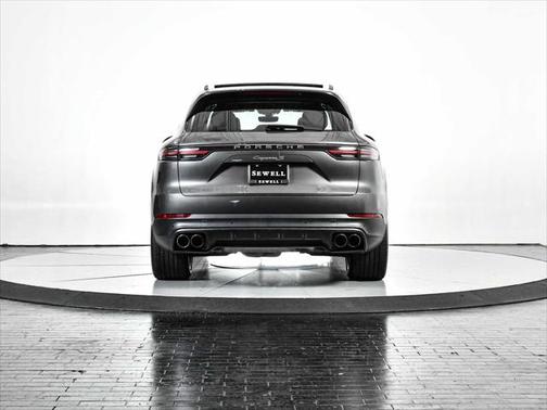 2021 Porsche Cayenne S