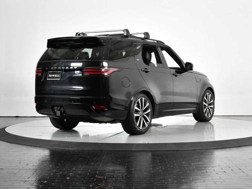 2023 Land Rover Discovery P300 S R-Dynamic