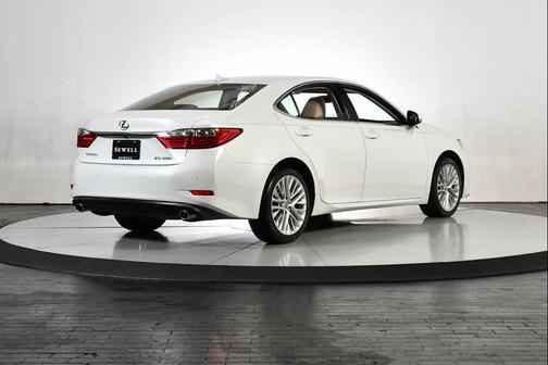 Starfire Pearl 2013 Lexus ES 350 Base