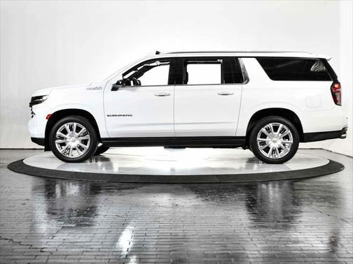 2022 Chevrolet Suburban 4WD High Country