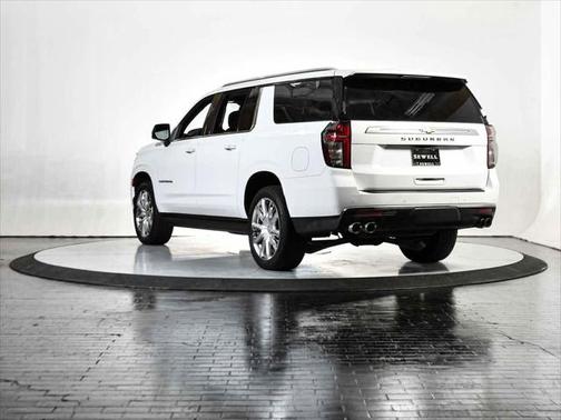 2022 Chevrolet Suburban 4WD High Country