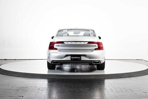 2017 Volvo S90 T6 Inscription