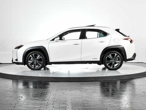 2020 Lexus UX 250h Base