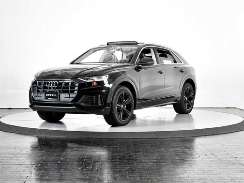 2022 Audi Q8 55 Premium Plus