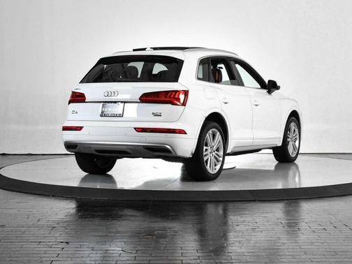 2018 Audi Q5 2.0T Premium Plus