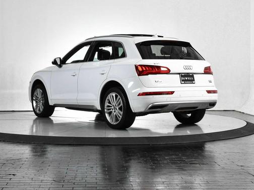 2018 Audi Q5 2.0T Premium Plus