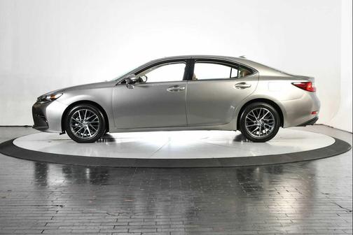 2017 Lexus ES 350 Base
