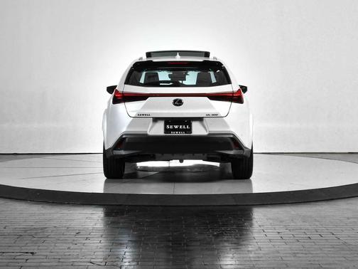 2022 Lexus UX 200 Base