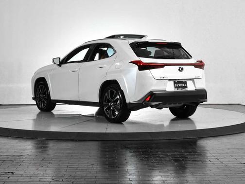 2022 Lexus UX 200 Base
