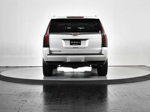 2020 Cadillac Escalade Premium Luxury
