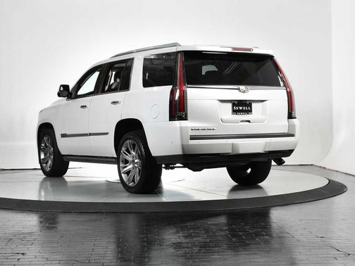 2020 Cadillac Escalade Premium Luxury